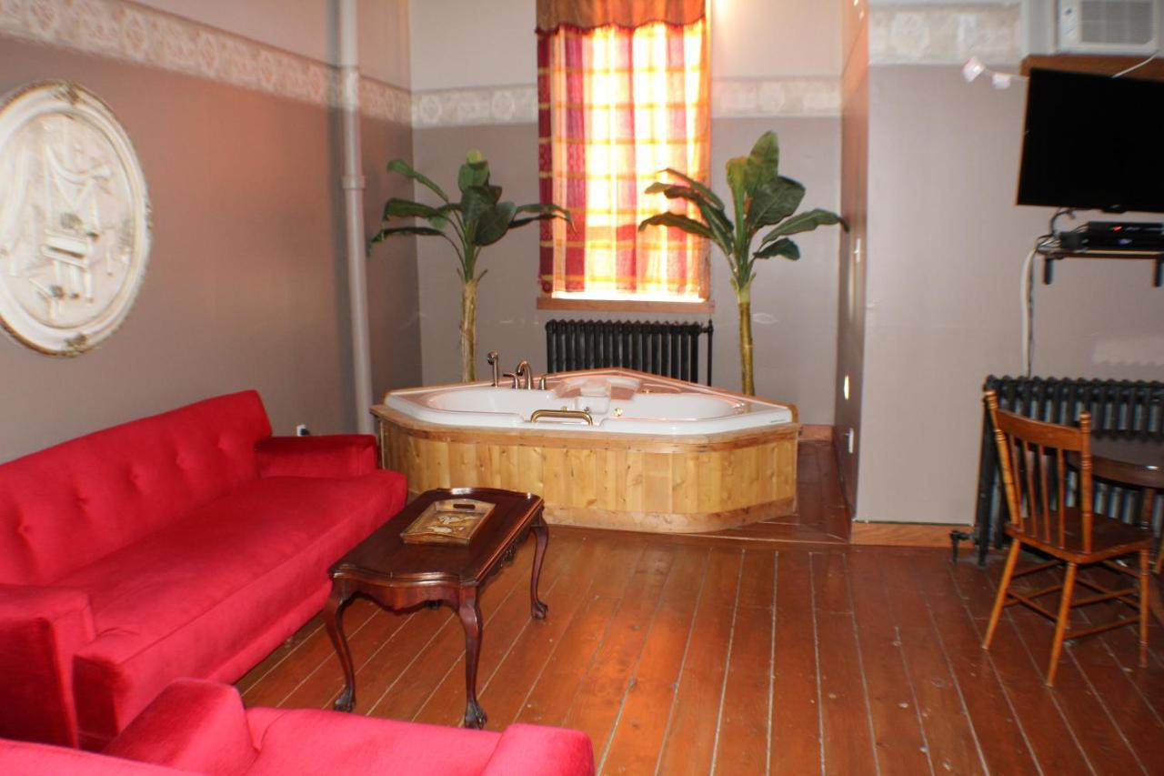 Manoir Des Lacs Lac Baker エクステリア 写真