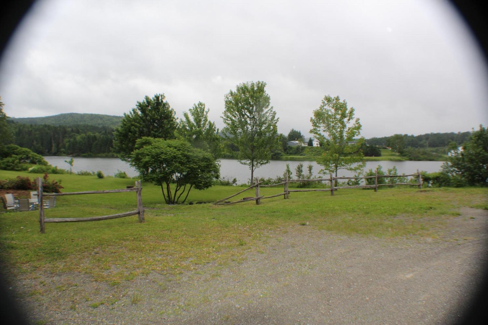 Manoir Des Lacs Lac Baker エクステリア 写真